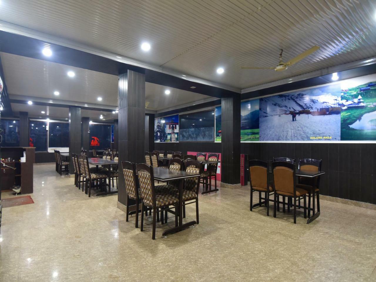 Oyo 28027 Hotel Dhruv Mandi Zewnętrze zdjęcie