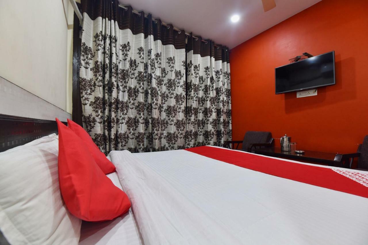 Oyo 28027 Hotel Dhruv Mandi Zewnętrze zdjęcie